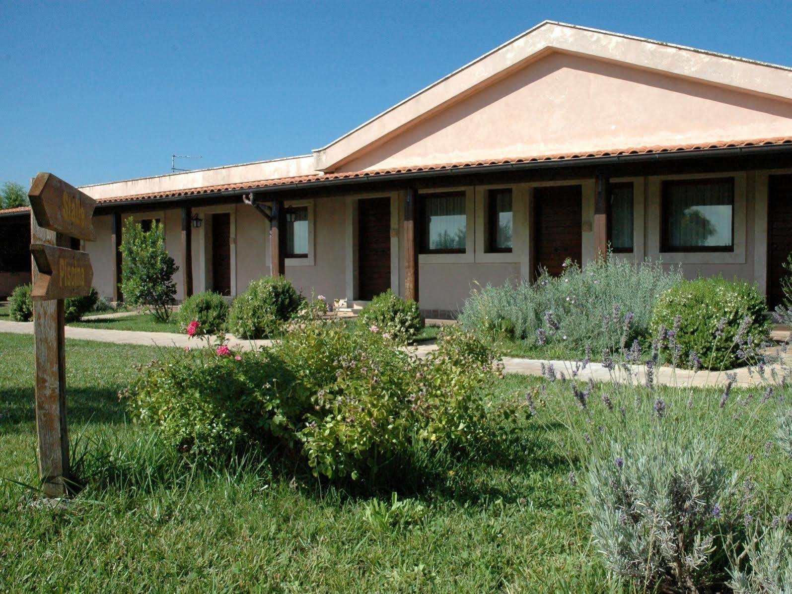 Hotel Tenuta Dell'Argento Resort Civitavecchia Kültér fotó